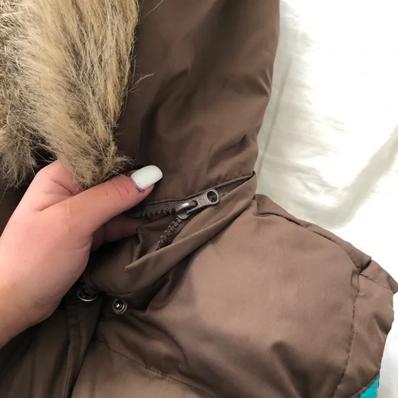 Vest - Picture 4 of 4